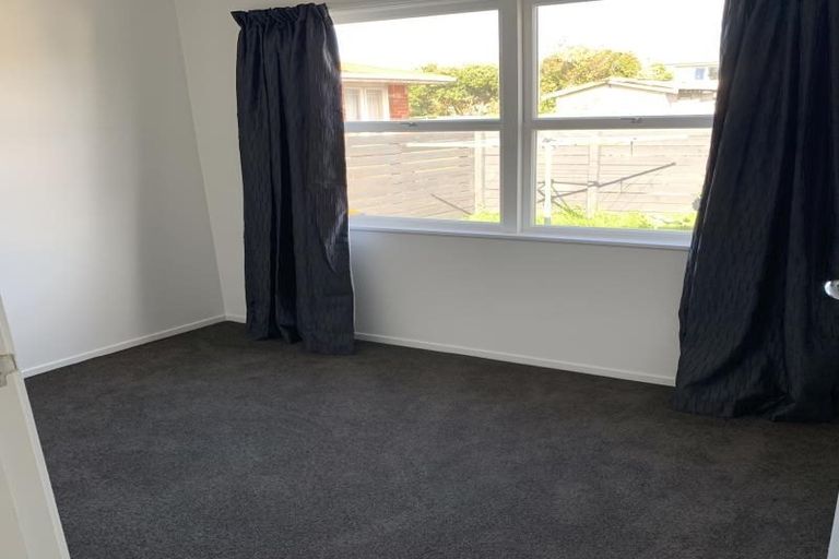 Photo of property in 55 Larnoch Road, Henderson, Auckland, 0610
