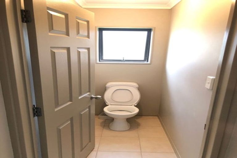 Photo of property in 11 Innisowen Place, Flat Bush, Auckland, 2019