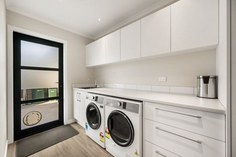 Photo of property in 210 Aubrey Road, Wanaka, 9305