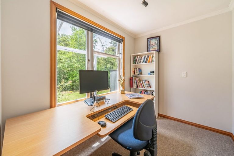 Photo of property in 423 Katherine Mansfield Drive, Blue Mountains, Upper Hutt, 5371