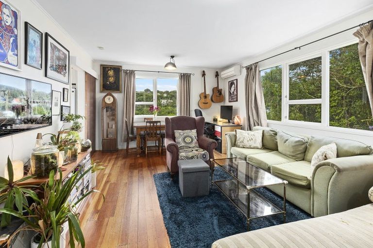 Photo of property in 4/74 Creswick Terrace, Northland, Wellington, 6012