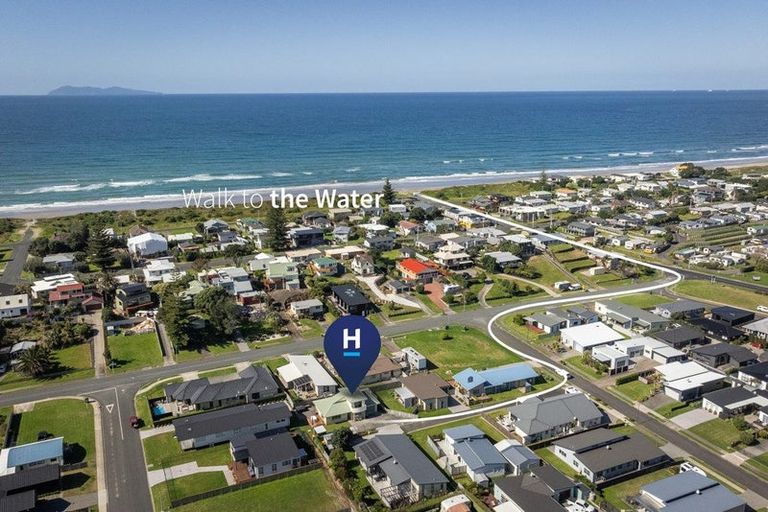 Photo of property in 6a Surfers Avenue, Waihi Beach, 3611