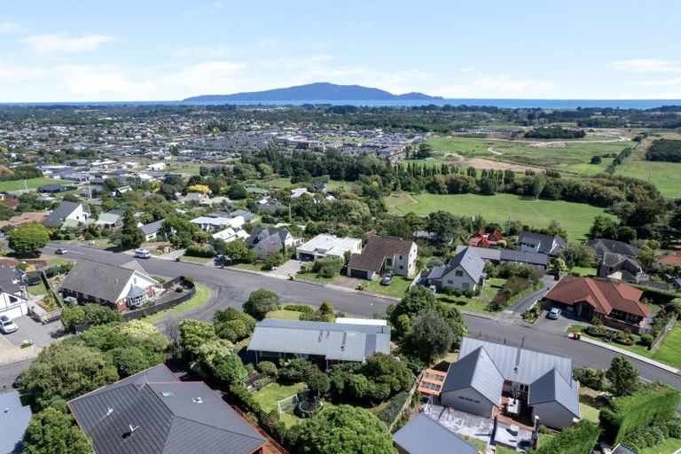 Photo of property in 1 Mohua Street, Waikanae, 5036