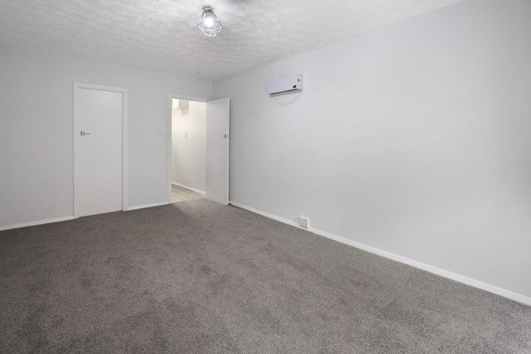 Photo of property in Avon Apartments, 2/313 The Terrace, Te Aro, Wellington, 6011