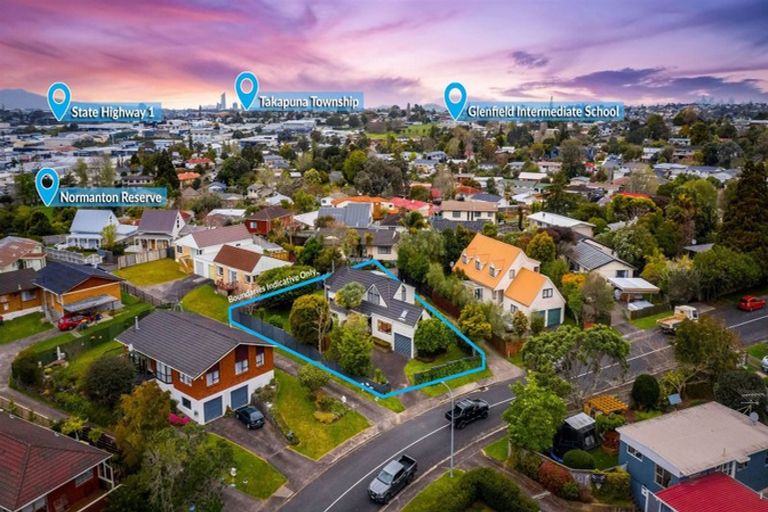 Photo of property in 50 Halberg Street, Glenfield, Auckland, 0629