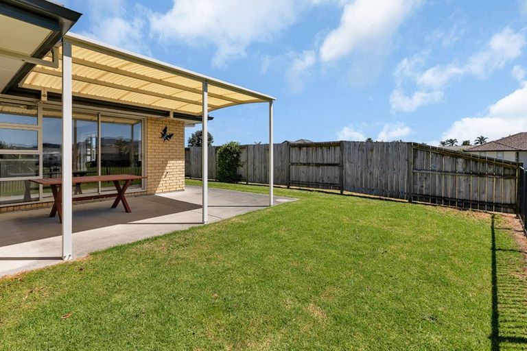 Photo of property in 12 Sando Way, One Tree Point, 0118