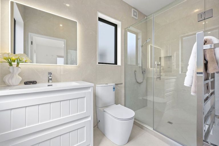 Photo of property in 19b Ervine Place, Bucklands Beach, Auckland, 2014