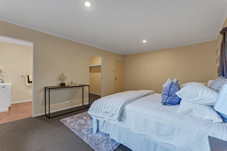 Photo of property in 338a Glengarry Road, Glen Eden, Auckland, 0602