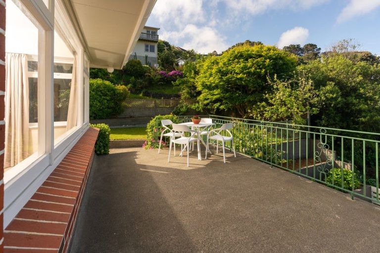 Photo of property in 72 Severn Street, Island Bay, Wellington, 6023
