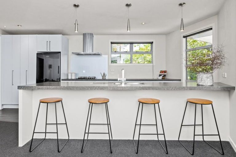 Photo of property in 9a Saint Hill Lane, Havelock North, 4130