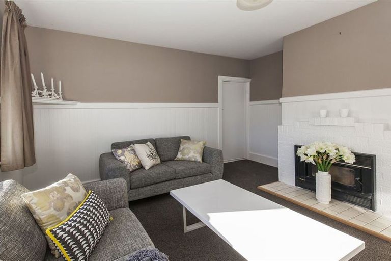 Photo of property in 25 Grassmere Street, Papanui, Christchurch, 8052