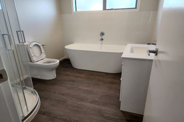Photo of property in 84 Endeavour Drive, Whitby, Porirua, 5024