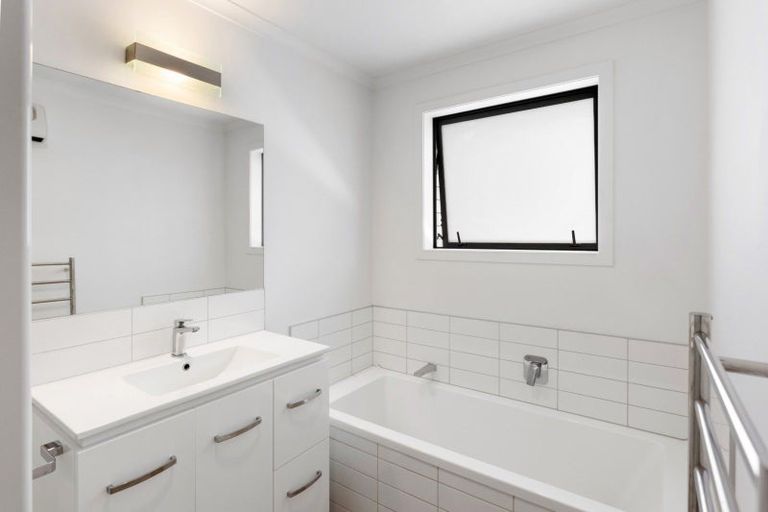 Photo of property in 8 Livingstone Drive, Papamoa Beach, Papamoa, 3118