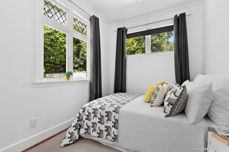 Photo of property in 31 Ngaio Gorge Road, Ngaio, Wellington, 6035