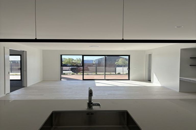 Photo of property in 1 Greenway Crescent, Hope, 7020