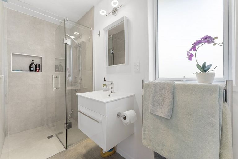 Photo of property in 2 Mercade Close, Stratford, 4332