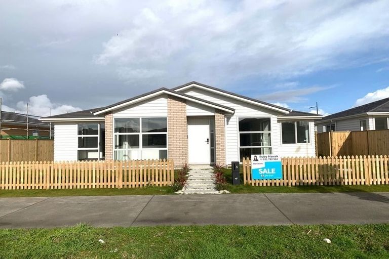Photo of property in 5 Leatherwood Road, Takanini, 2110