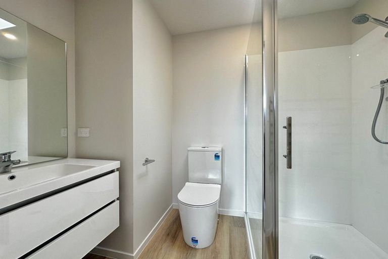 Photo of property in 21/7 Johnston Grove, Taita, Lower Hutt, 5011