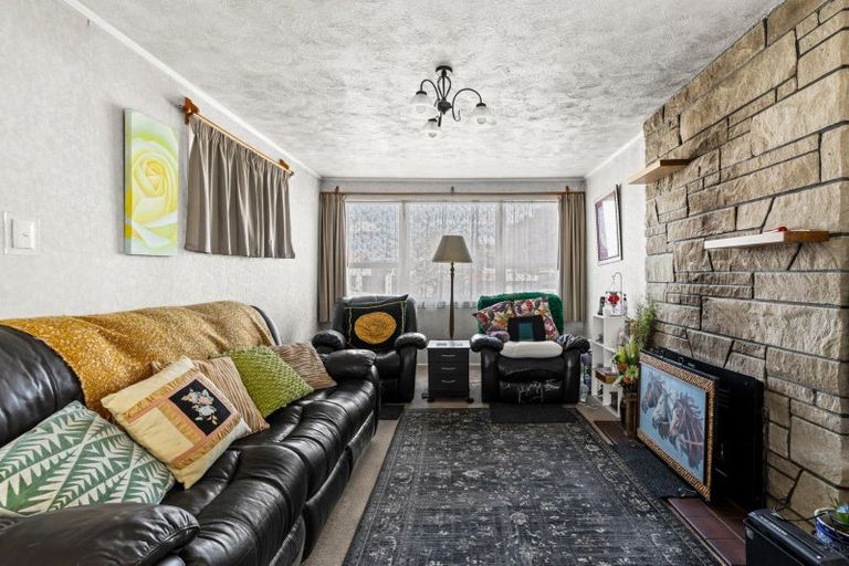 Photo of property in 5 Whitby Crescent, Flaxmere, Hastings, 4120