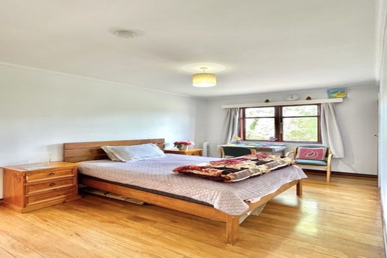 Photo of property in 2 Somme Road, Silverstream, Upper Hutt, 5019