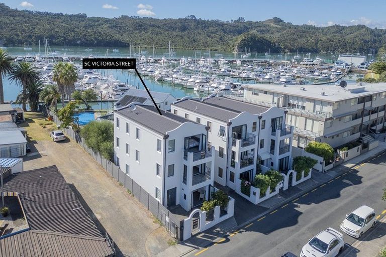 Photo of property in 5c Victoria Street, Whitianga, 3510