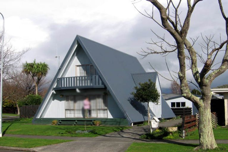 Photo of property in 1 Spilman Place, Awapuni, Palmerston North, 4412