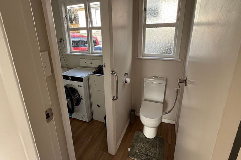 Photo of property in 60 Chester Road, Tawa, Wellington, 5028