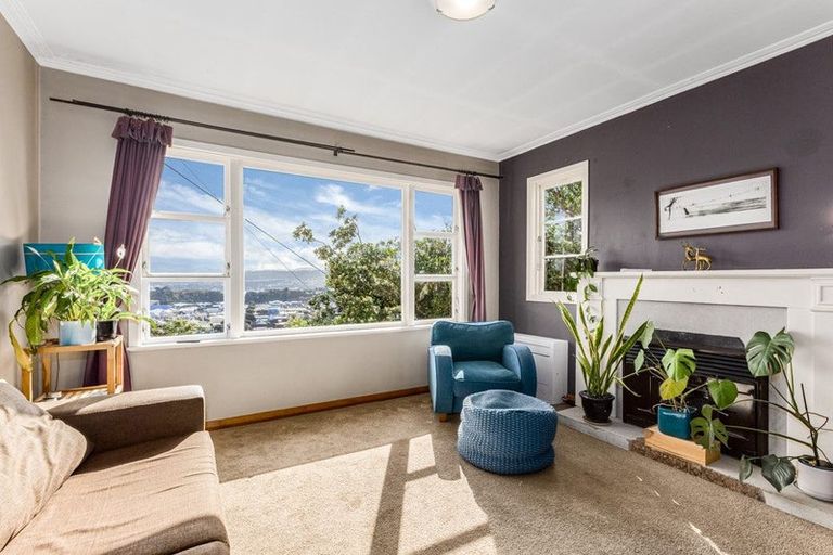 Photo of property in 139 Townsend Road, Miramar, Wellington, 6022