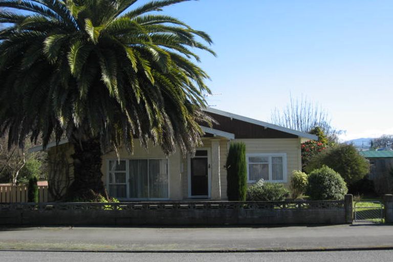 Photo of property in 160 Main Street, Greytown, 5712