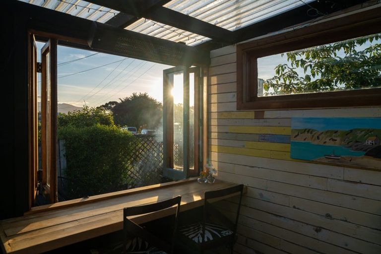 Photo of property in 21 Government Road, Raglan, 3225