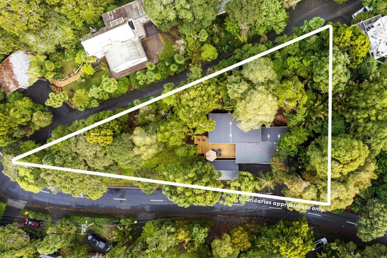 Photo of property in 45 Park Road, Titirangi, Auckland, 0604