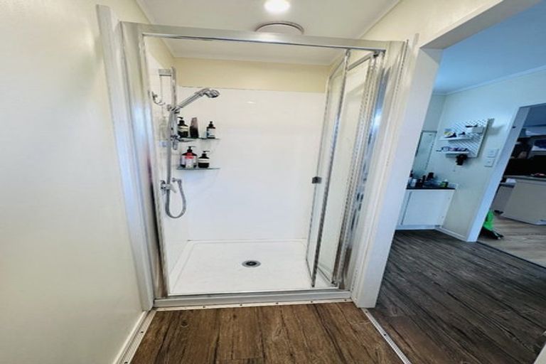 Photo of property in 444a Great South Road, Opaheke, Papakura, 2113