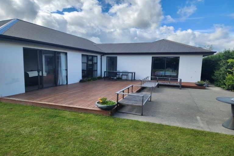 Photo of property in 20 Burnham School Road, Rolleston, 7614