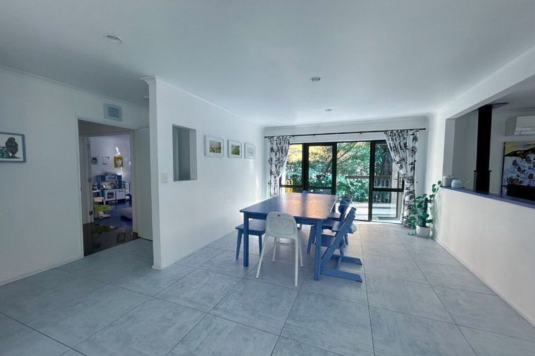 Photo of property in 12b Kimberly Grove, Greenhithe, Auckland, 0632