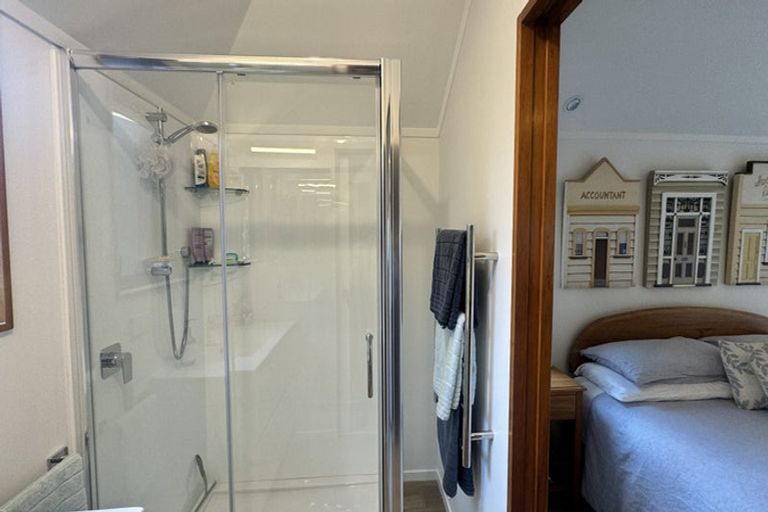 Photo of property in 19a Rangatira Road, Birkdale, Auckland, 0626