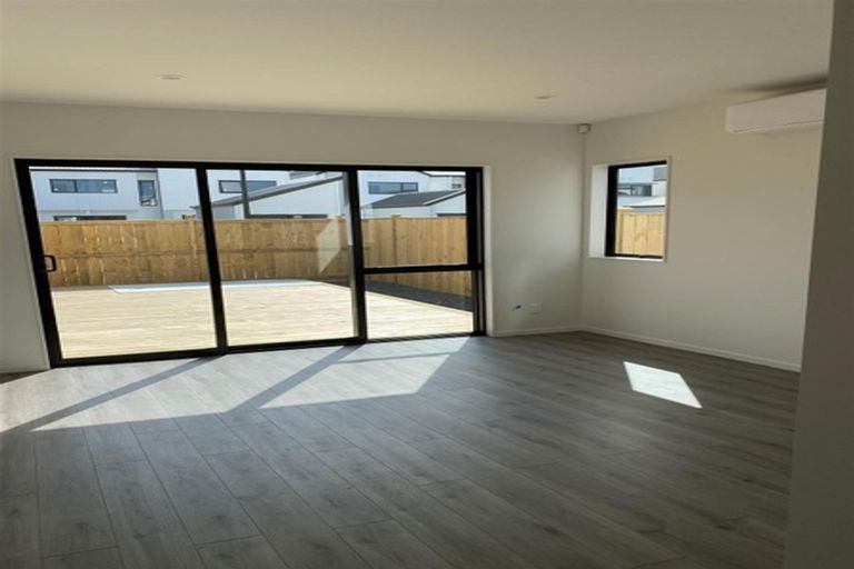 Photo of property in 45 Kairakau Street, Papakura, 2110