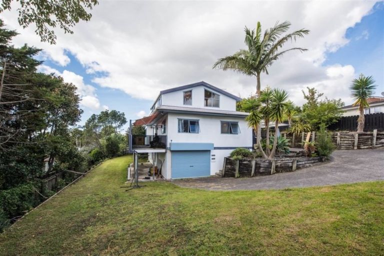 Photo of property in 299a Don Buck Road, Massey, Auckland, 0614