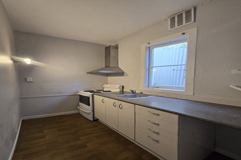 Photo of property in 125 Wallace Street, Mount Cook, Wellington, 6021