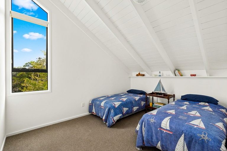 Photo of property in 961 Sandspit Road, Sandspit, Warkworth, 0982