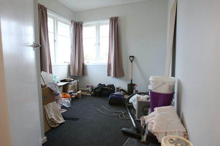 Photo of property in 18 Toru Street, Te Atatu Peninsula, Auckland, 0610
