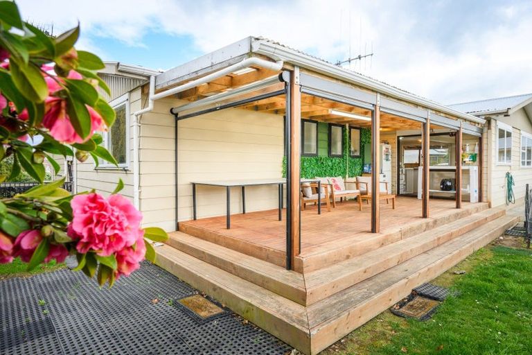 Photo of property in 8 Craven Court, Ashhurst, 4810