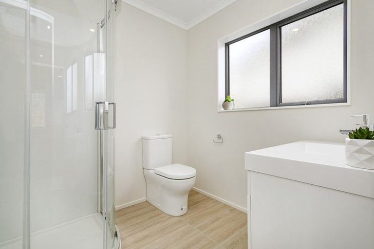 Photo of property in 127 Amesbury Drive, Churton Park, Wellington, 6037