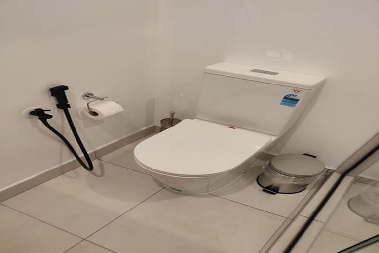 Photo of property in 111b Colwill Road, Massey, Auckland, 0614