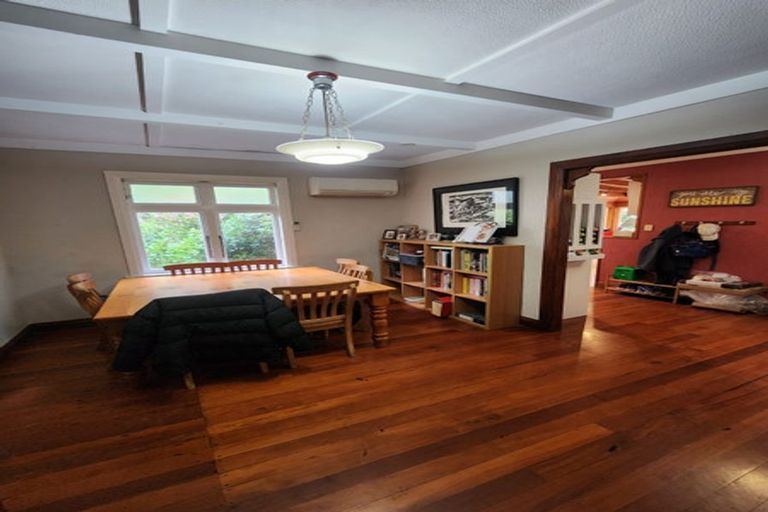 Photo of property in 274 Huia Road, Titirangi, Auckland, 0604