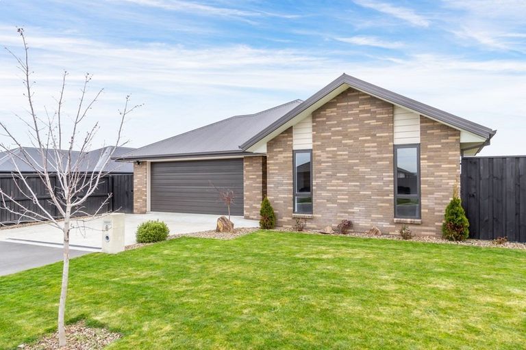 Photo of property in 6 Nicolau Avenue, Rolleston, 7615