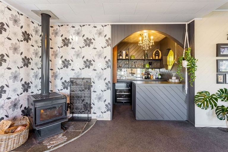 Photo of property in 24 Granville Drive, Massey, Auckland, 0614