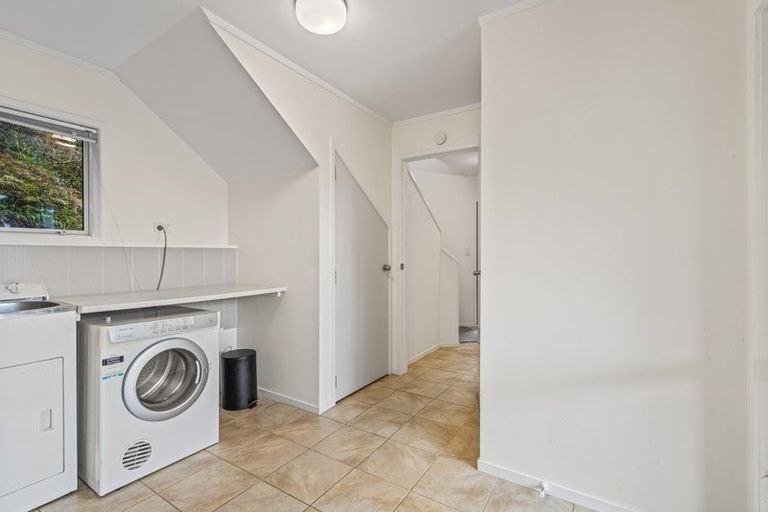 Photo of property in 1082 Sandspit Road, Sandspit, Warkworth, 0982