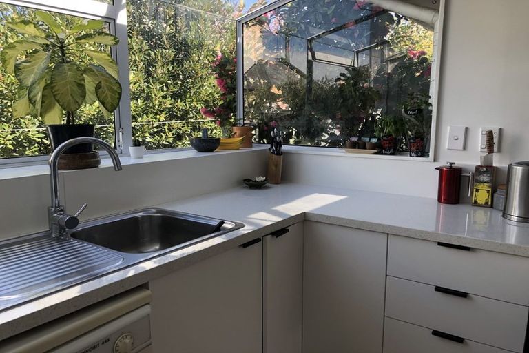 Photo of property in 38 Derby Street, St Albans, Christchurch, 8014