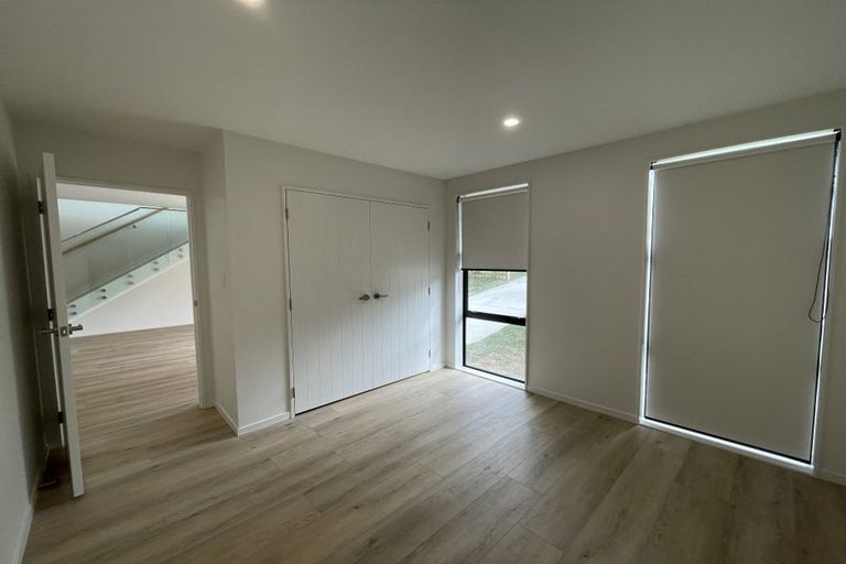 Photo of property in 5 Merton Avenue, Glenfield, Auckland, 0627