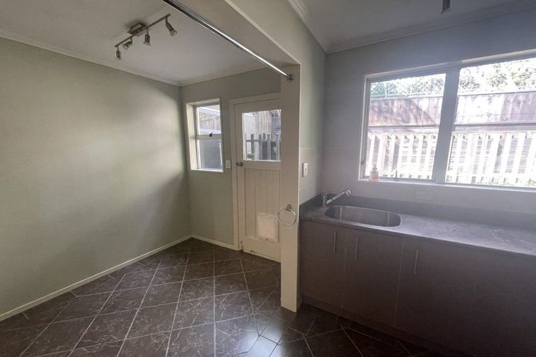 Photo of property in 68b Chatsworth Road, Silverstream, Upper Hutt, 5019